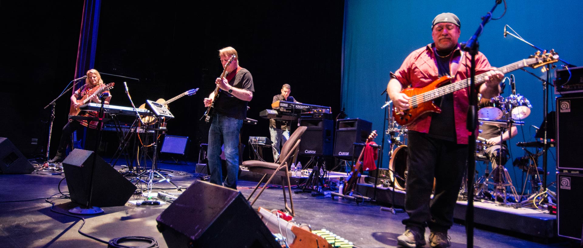The Steppes live – side view
